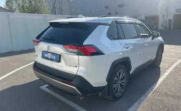 Toyota RAV4 2024 года за 14 000 000 тг. в Шымкент