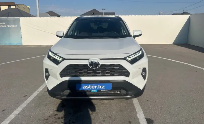 Toyota RAV4 2024 года за 14 000 000 тг. в Шымкент фото 2