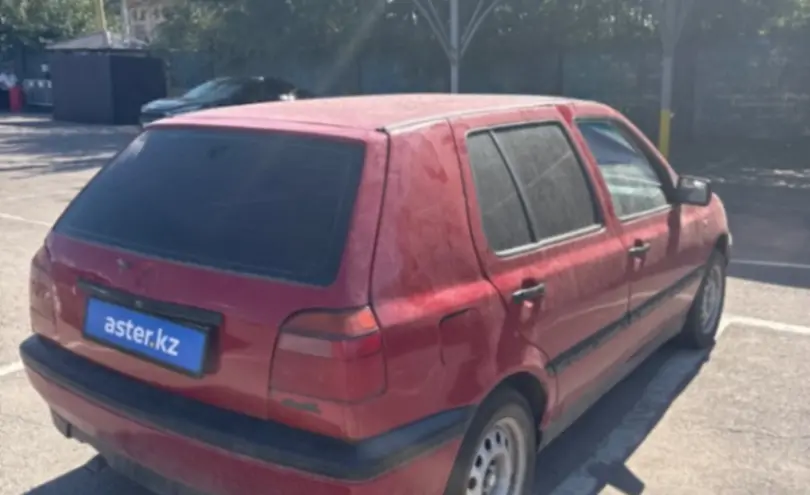 Volkswagen Golf 1995 года за 750 000 тг. в Алматы фото 3