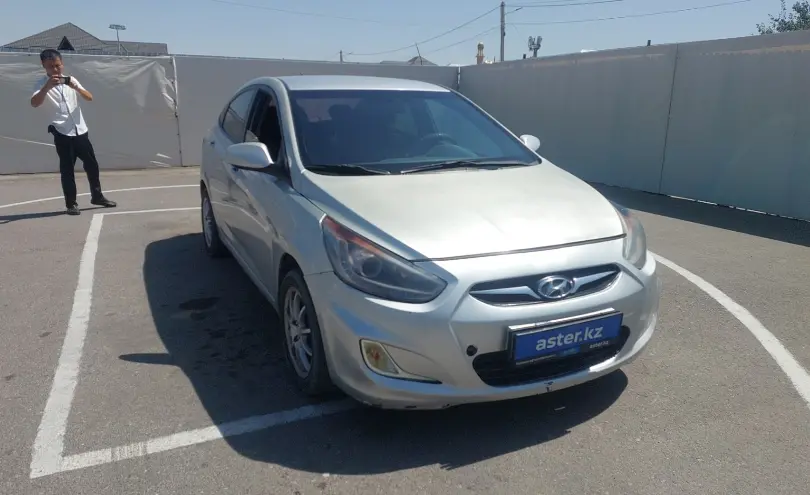 Hyundai Accent 2014 года за 3 500 000 тг. в Шымкент фото 2