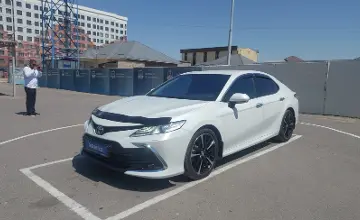 Toyota Camry 2019 года за 13 500 000 тг. в Шымкент фото 1