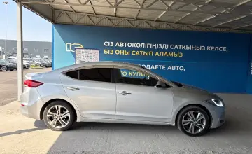 Hyundai Avante 2018 года за 5 800 000 тг. в Алматы фото 4