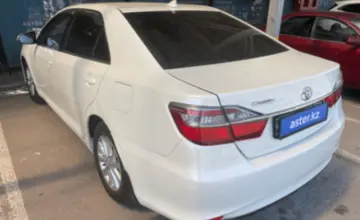 Toyota Camry 2017 года за 9 000 000 тг. в Алматы фото 4