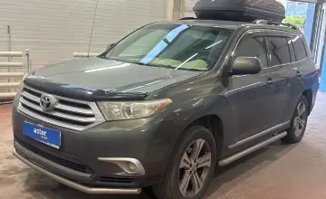 Toyota Highlander 2012 года за 10 500 000 тг. в Астана фото 1