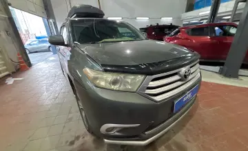 Toyota Highlander 2012 года за 10 500 000 тг. в Астана фото 3
