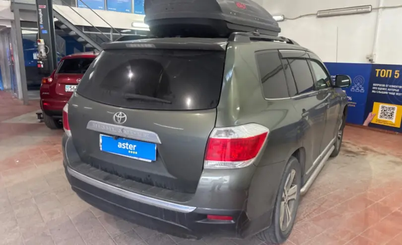 Toyota Highlander 2012 года за 10 500 000 тг. в Астана фото 5