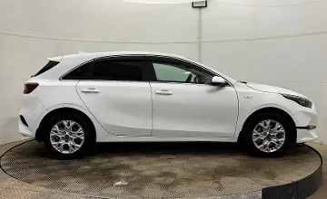 Kia Ceed 2023 года за 8 000 000 тг. в Актобе фото 4