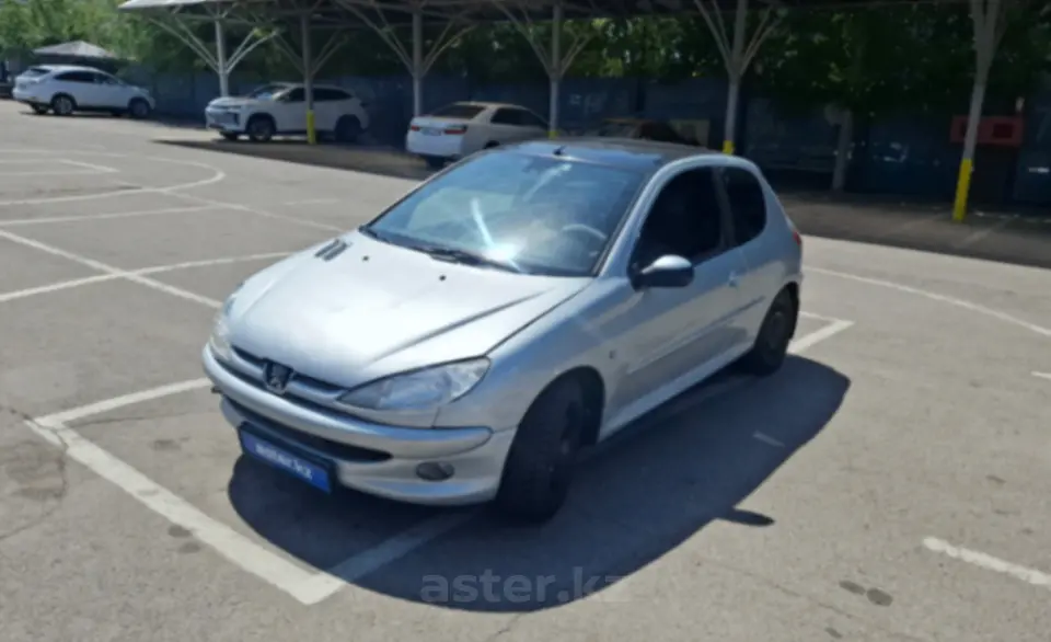 Peugeot 206 2000 года за 500 000 тг. в Алматы