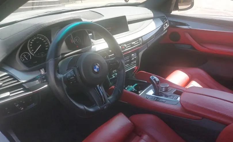 BMW X6 2018 года за 19 000 000 тг. в Алматы фото 5