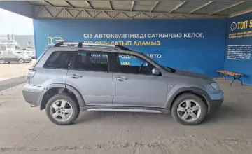 Mitsubishi Outlander 2005 года за 3 500 000 тг. в Алматы фото 4