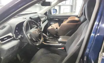 Toyota Highlander 2019 года за 17 500 000 тг. в Астана фото 5