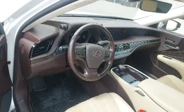 Lexus LS 2018 года за 35 000 000 тг. в Шымкент фото 5