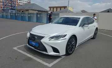 Lexus LS 2018 года за 35 000 000 тг. в Шымкент фото 1