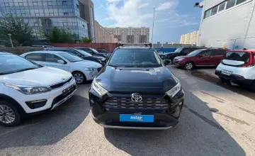 Toyota RAV4 2021 года за 12 000 000 тг. в Астана фото 2
