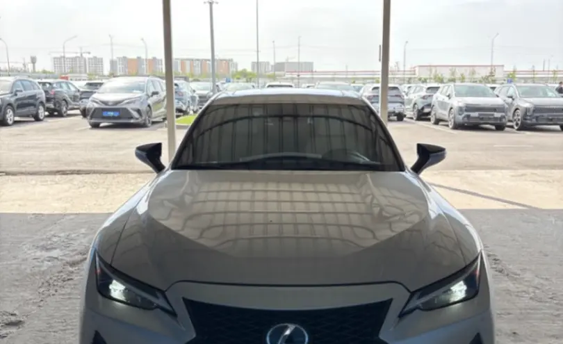 Lexus IS 2021 года за 22 000 000 тг. в Алматы фото 2