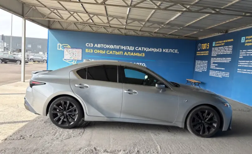 Lexus IS 2021 года за 22 000 000 тг. в Алматы фото 4