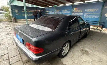 Mercedes-Benz E-Класс 1998 года за 2 000 000 тг. в Талдыкорган