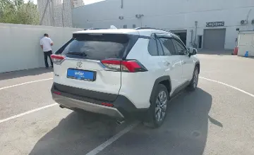 Toyota RAV4 2019 года за 13 500 000 тг. в Шымкент фото 3
