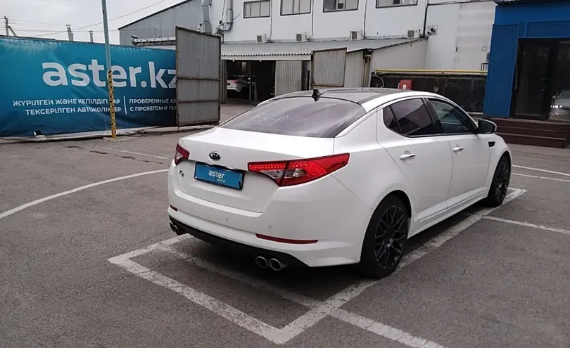 Kia K5 2012 года за 7 500 000 тг. в Алматы фото 3