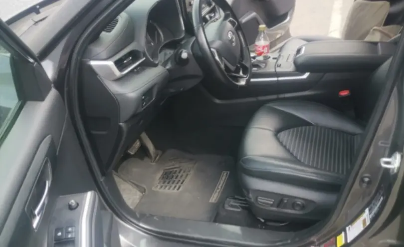 Toyota Highlander 2022 года за 20 000 000 тг. в Алматы фото 5