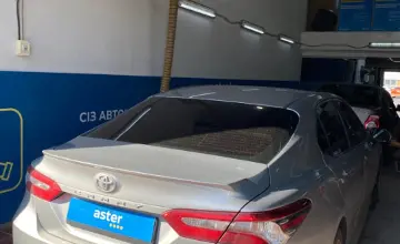 Toyota Camry 2018 года за 11 000 000 тг. в Астана