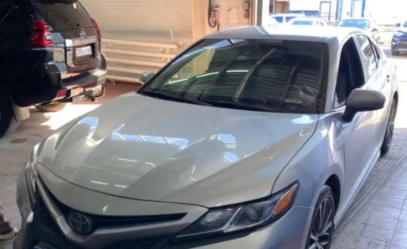Toyota Camry 2018 года за 11 000 000 тг. в Астана