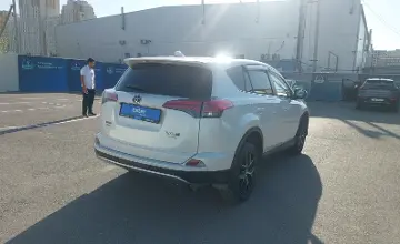 Toyota RAV4 2019 года за 10 000 000 тг. в Шымкент фото 3