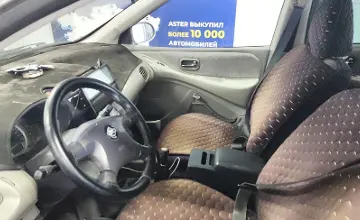 Nissan Almera Tino 2001 года за 2 000 000 тг. в Астана фото 5
