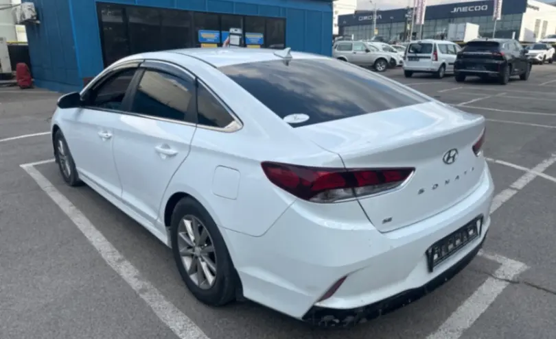 Hyundai Sonata 2019 года за 8 000 000 тг. в Алматы фото 4