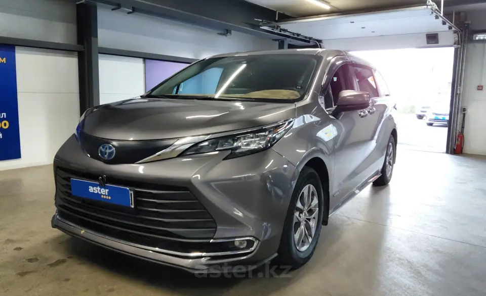 Toyota Sienna 2021 года за 20 000 000 тг. в Астана