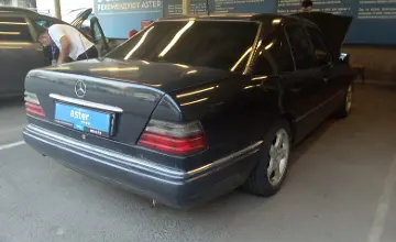 Mercedes-Benz E-Класс 1993 года за 2 500 000 тг. в Алматы