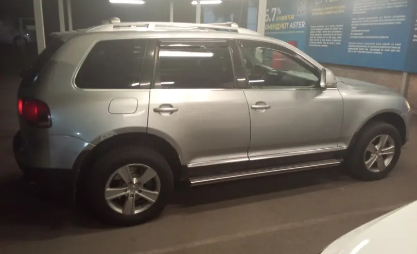 Volkswagen Touareg 2008 года за 4 500 000 тг. в Алматы фото 4