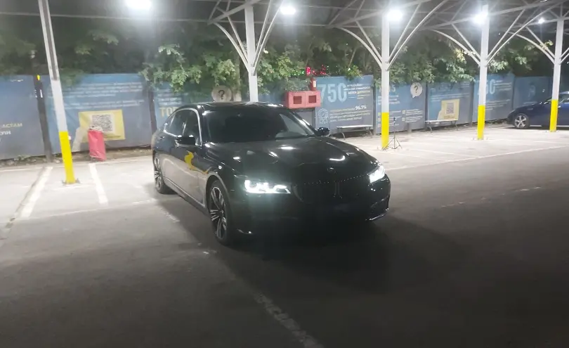 BMW 7 серии 2016 года за 20 000 000 тг. в Алматы фото 2