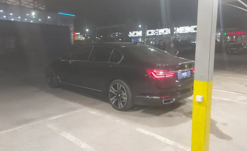 BMW 7 серии 2016 года за 20 000 000 тг. в Алматы фото 4
