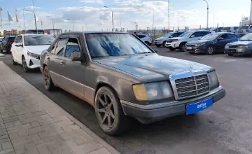 Mercedes-Benz W124 1990 года за 1 500 000 тг. в Астана фото 2
