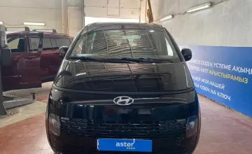 Hyundai Staria 2022 года за 19 000 000 тг. в Астана фото 2