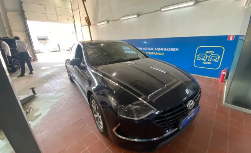Hyundai Sonata 2020 года за 11 000 000 тг. в Астана фото 3