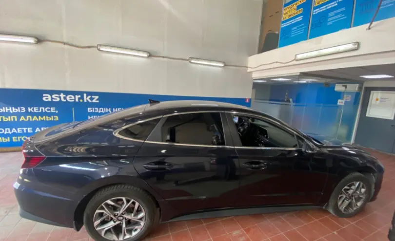 Hyundai Sonata 2020 года за 11 000 000 тг. в Астана фото 4
