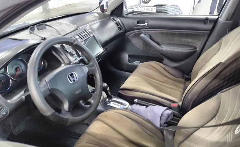 Honda Civic 2004 года за 2 500 000 тг. в Астана фото 5