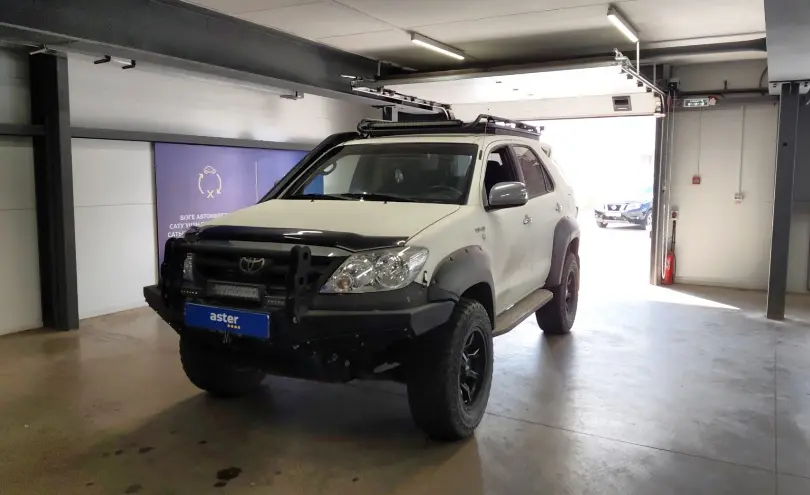 Toyota Fortuner 2005 года за 11 500 000 тг. в Астана