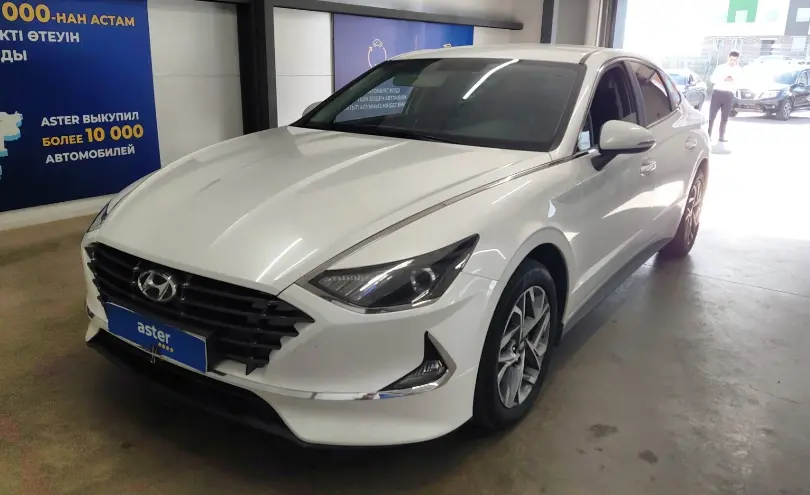 Hyundai Sonata 2020 года за 9 700 000 тг. в Астана