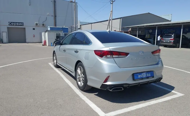 Hyundai Sonata 2018 года за 6 500 000 тг. в Шымкент фото 4