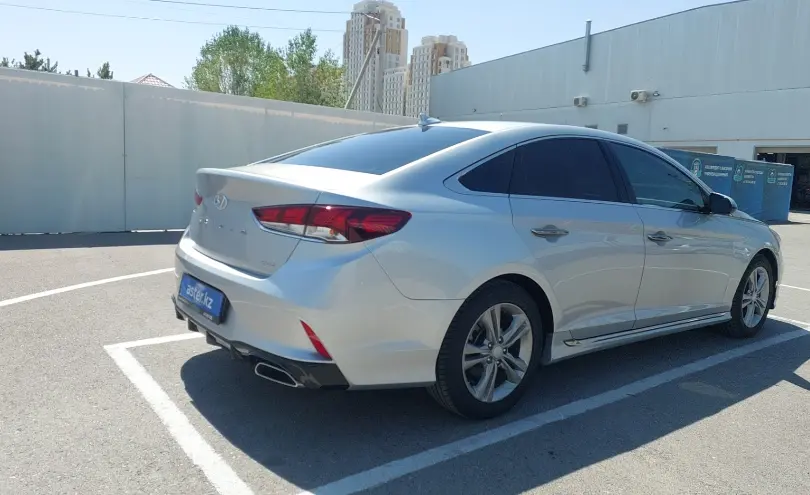 Hyundai Sonata 2018 года за 6 500 000 тг. в Шымкент фото 3
