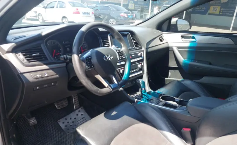 Hyundai Sonata 2018 года за 6 500 000 тг. в Шымкент фото 5
