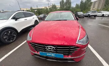 Hyundai Sonata 2020 года за 10 500 000 тг. в Астана фото 2