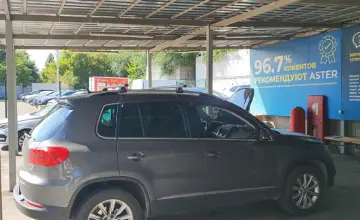 Volkswagen Tiguan 2011 года за 7 000 000 тг. в Алматы фото 4