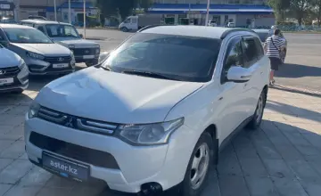 Mitsubishi Outlander 2013 года за 7 500 000 тг. в Уральск фото 1
