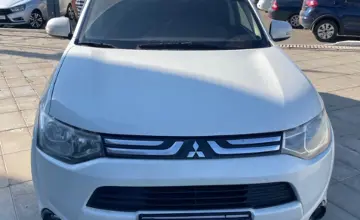 Mitsubishi Outlander 2013 года за 7 500 000 тг. в Уральск фото 2