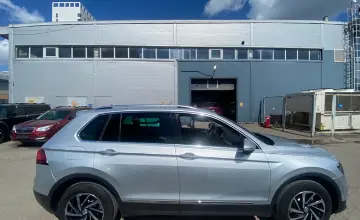 Volkswagen Tiguan 2018 года за 10 800 000 тг. в Астана фото 4