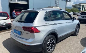 Volkswagen Tiguan 2018 года за 10 800 000 тг. в Астана